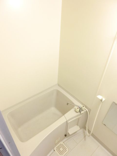 バス・シャワールーム　一日の疲れを癒すバスルーム