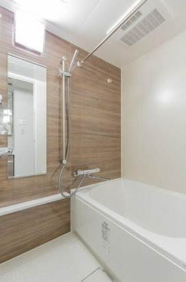 バス・シャワールーム　写真は同タイプ住居です。