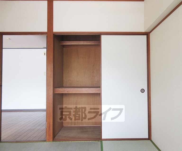収納　押入れつきです・
