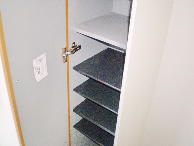 その他設備　♪天井高のシューズＢＯＸ付き♪