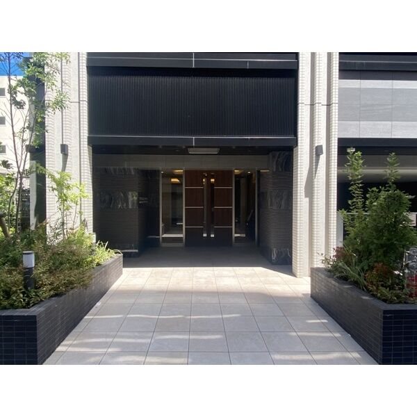 エントランス　★見学予約受付中★