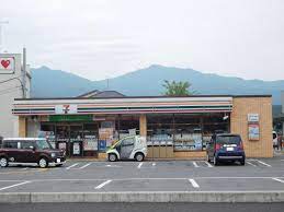コンビニ　セブンイレブン甲西郵便局前店（コンビニ）まで494m