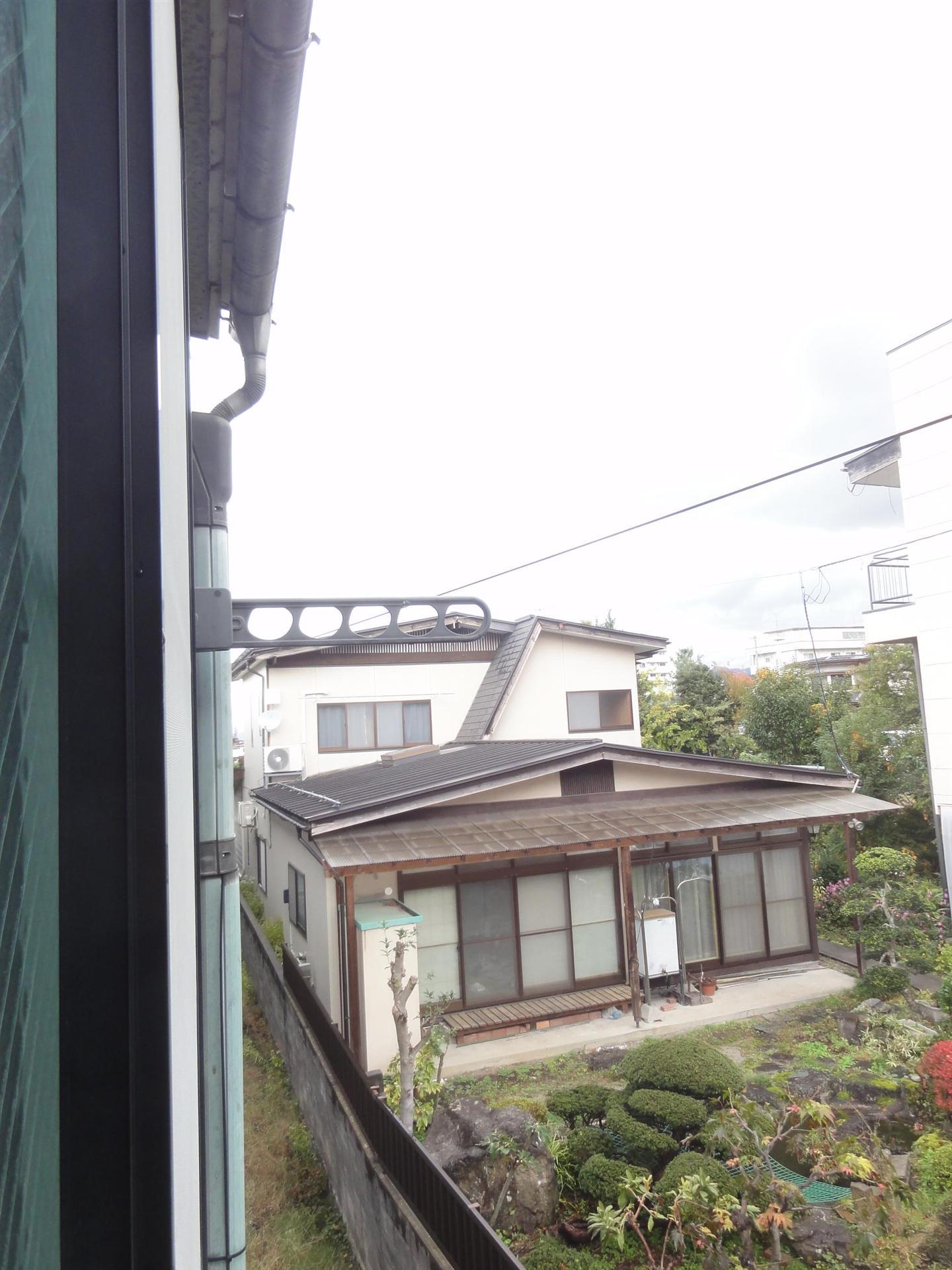 バルコニー　外物干