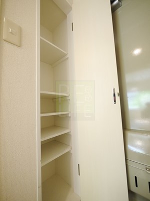 収納　ぺティネール四谷