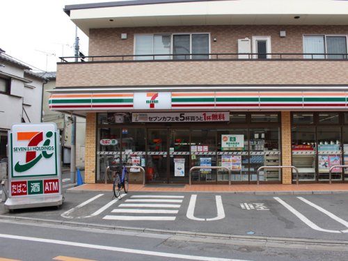 コンビニ　セブンイレブン 豊島池袋本町3丁目店（コンビニ）まで389m