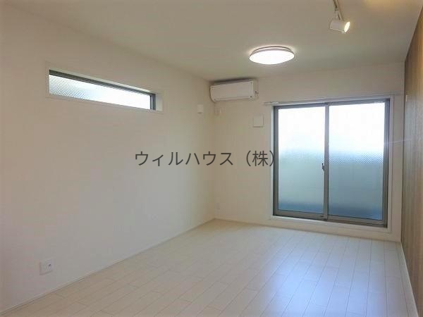居室・リビング　室内きれいです！