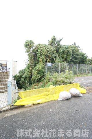 駐車場　詳細、ご不明点等、お気軽にご連絡ください！ 物件、駅でお待ち