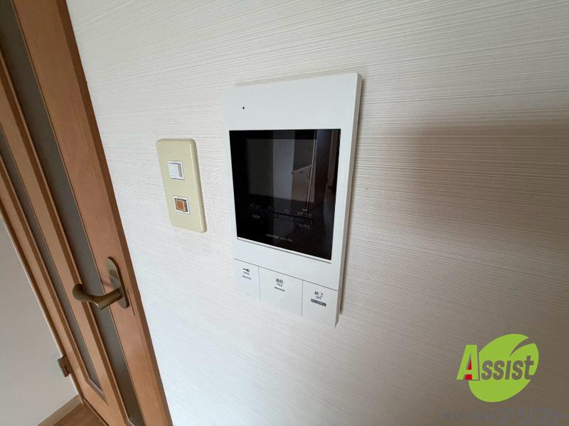 セキュリティ　ＴＶモニター付インターホンです。来客者の顔が見えるので安心！