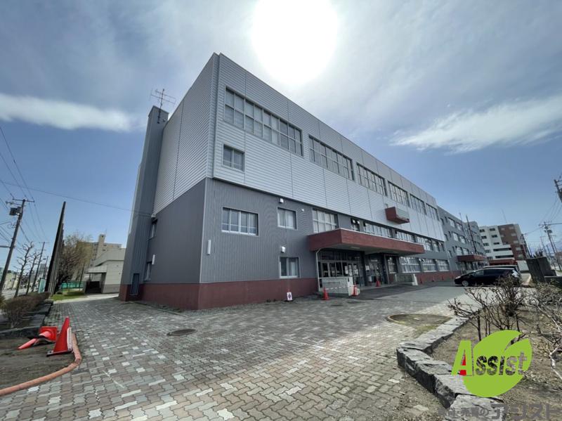 中学校　札幌市立美香保中学校（中学校）まで441m