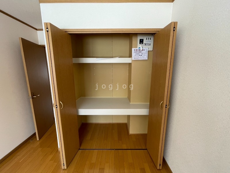 収納　収納が大きく、たくさんものが入ります。