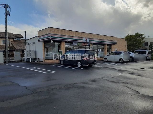 コンビニ　セブンイレブン 豊栄駅北店（コンビニ）まで586m