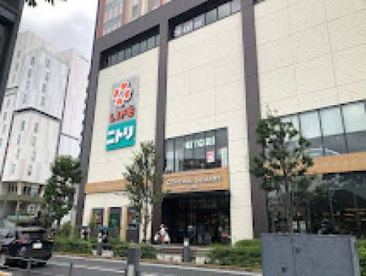 スーパー　ライフセントラルスクエア押上駅前店（スーパー）まで408m