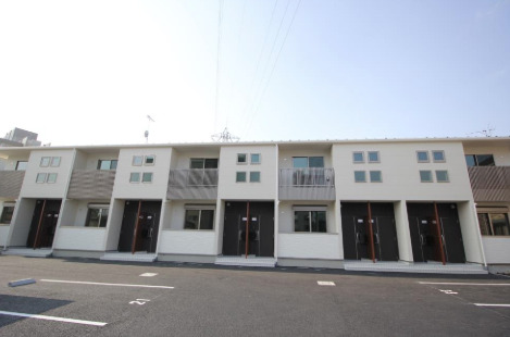 建物外観　モンブラン