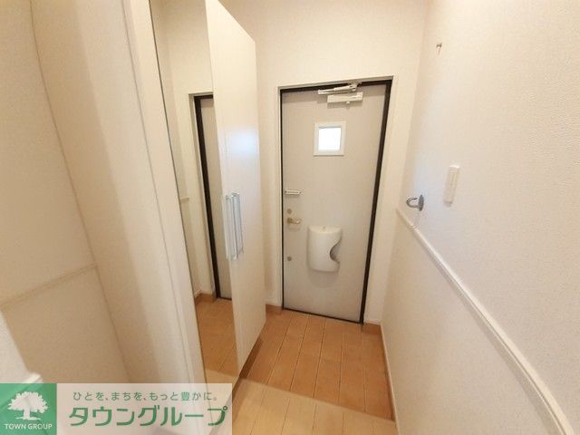 玄関　※別部屋参考写真現状優先