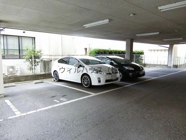 駐車場　敷地内駐車場！