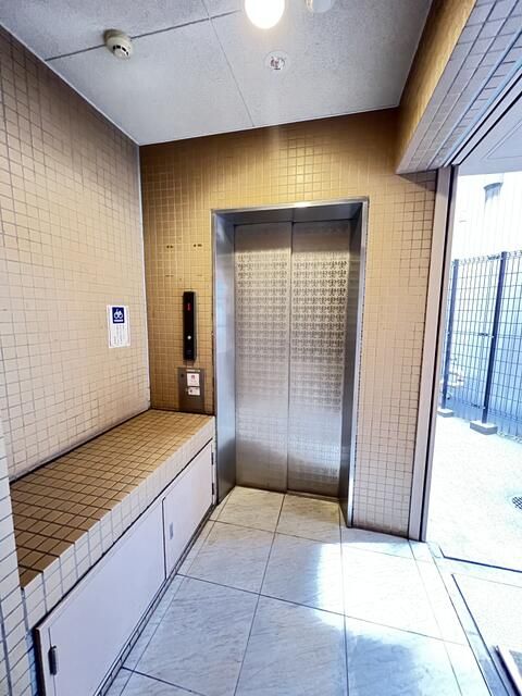 ロビー