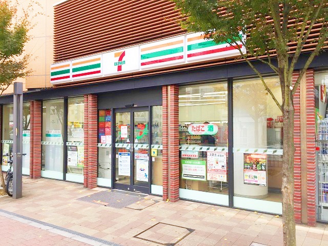 コンビニ　セブン-イレブン 横浜宮川町３丁目店（コンビニ）まで352m