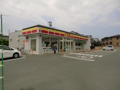 コンビニ　デイリーヤマザキ 福津宮司店（コンビニ）まで440m