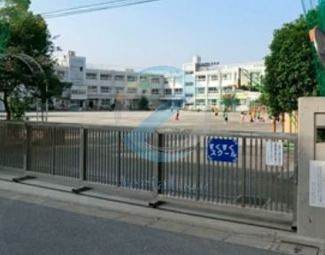 小学校　江戸川区立鎌田小学校（小学校）まで660m