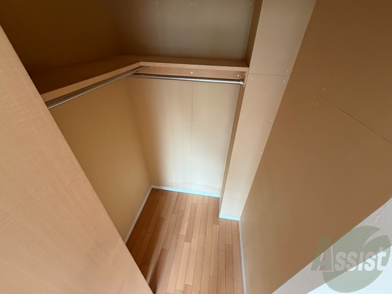 収納　収納もバッチリあるのでお部屋が片付きますよ！