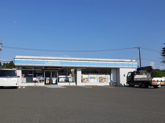 コンビニ　ローソン新地運動公園前店（コンビニ）まで850m