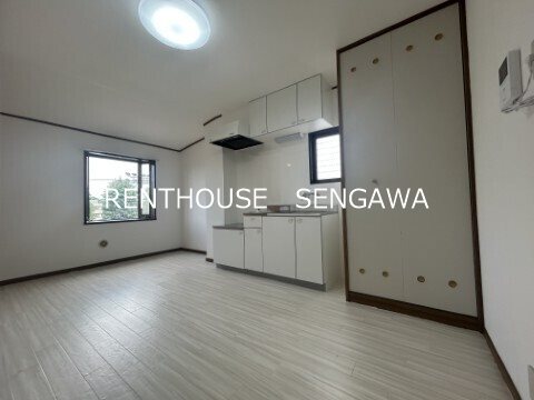 居室・リビング　※別部屋参考写真です