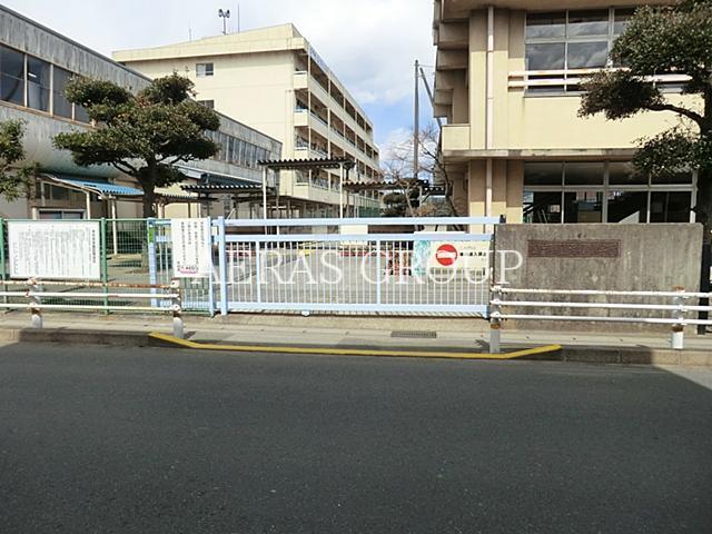 小学校　松戸市立矢切小学校（小学校）まで158m