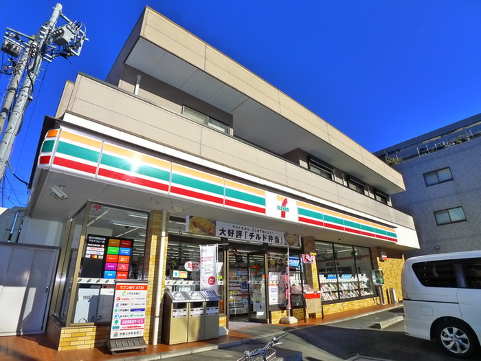 コンビニ　セブンイレブン（コンビニ）まで290m