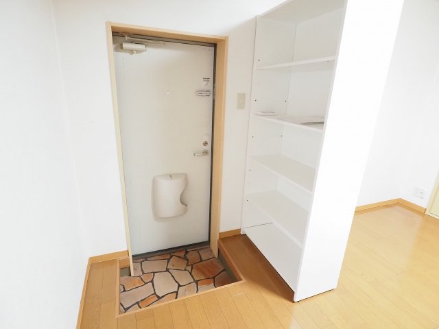 玄関　落ち着いた玄関です