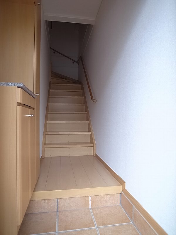 玄関　収納もある玄関です