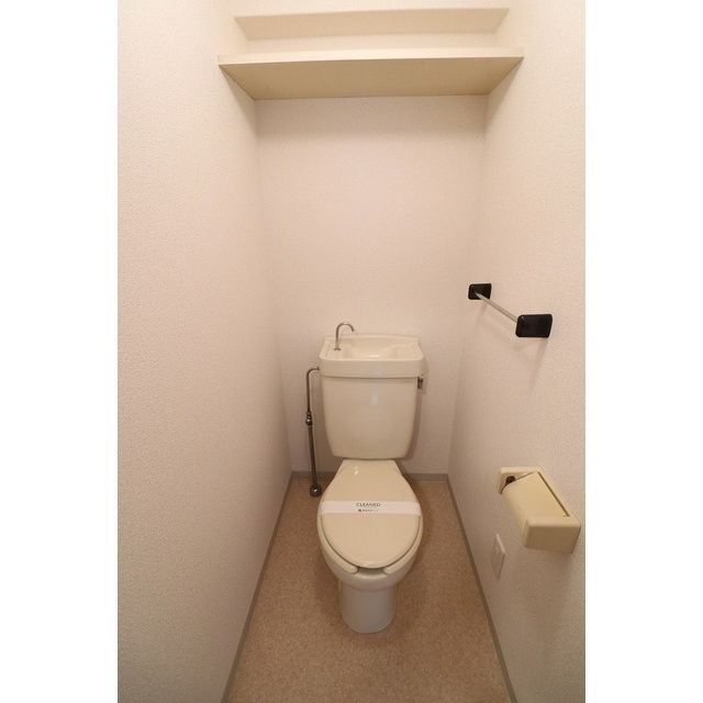 トイレ　シンプルで使いやすいトイレです