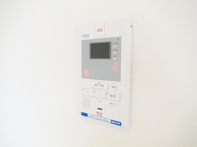 セキュリティ　TVモニター付きインターホン完備！