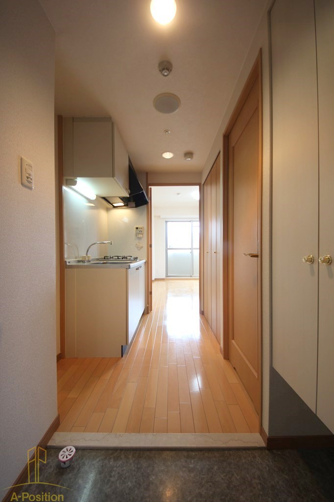 玄関　ディナスティ堺筋本町