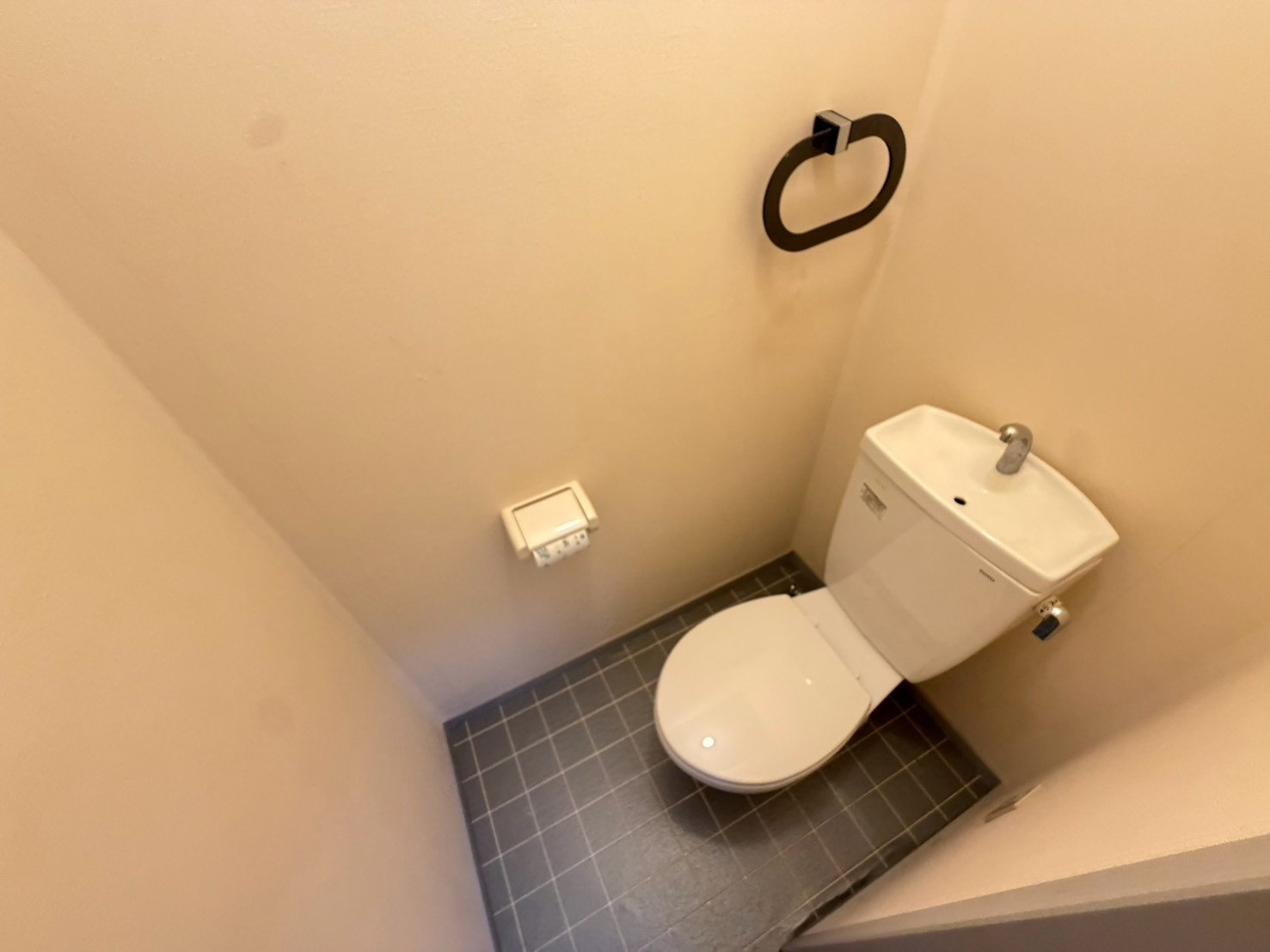 高橋ハイツ B棟のトイレ写真