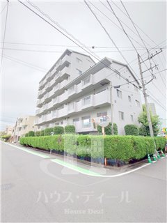 建物外観　外観は落ち着いています