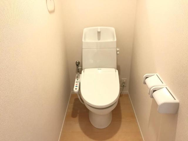 トイレ　シャワー付トイレ