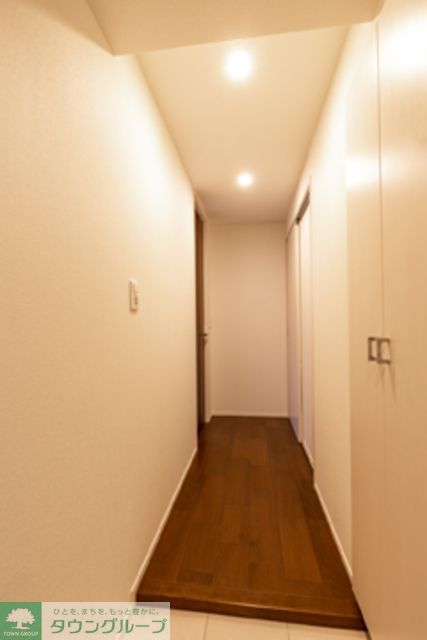 玄関　※写真は同タイプ住戸です。