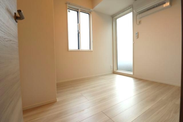 その他部屋・スペース　洋室３、５帖