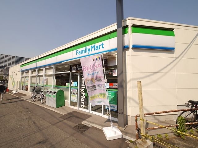 コンビニ　ファミリーマート矢向駅西店（コンビニ）まで290m