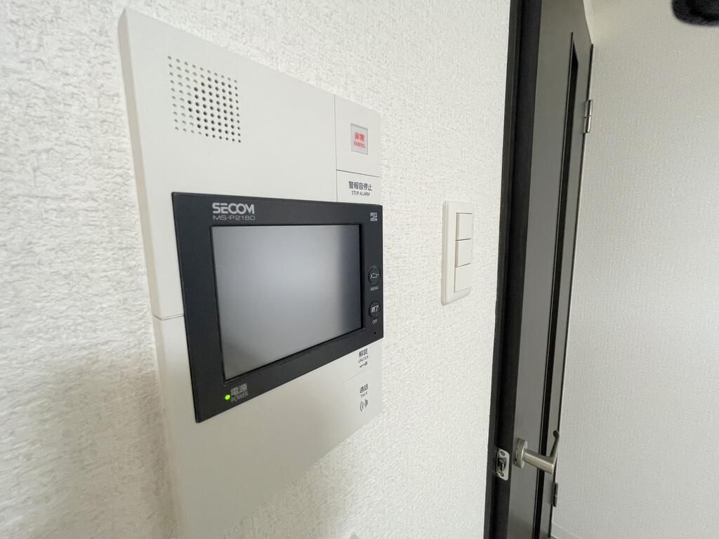 セキュリティ　モニター付きインターホンです♪
