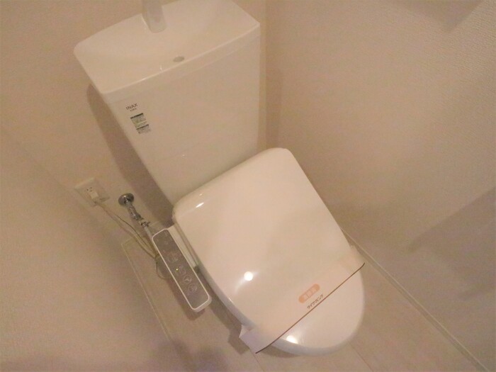 トイレ　同物件別部屋写真