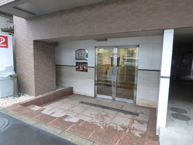 エントランス　エントランス