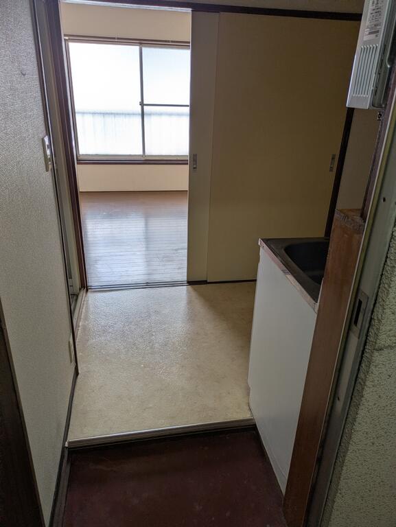 つくばエクスプレス 浅草駅 徒歩8分 3階建 築52年の玄関写真