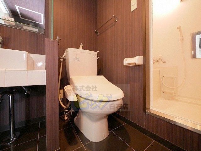 トイレ　ウォシュレット完備しています♪
