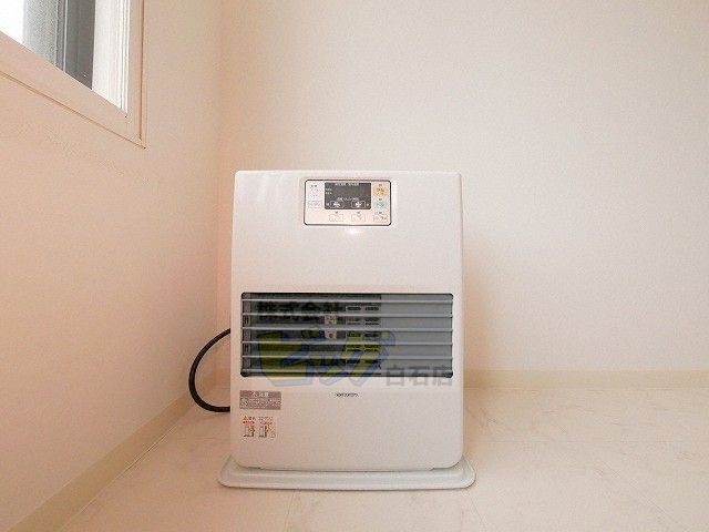 その他設備　経済的で暖かい灯油ストーブ付きです♪