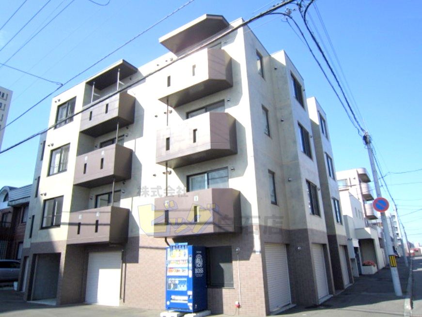 建物外観　敷金・礼金不要のデザイナーズマンションです♪