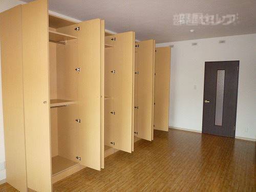 収納　移動式家具