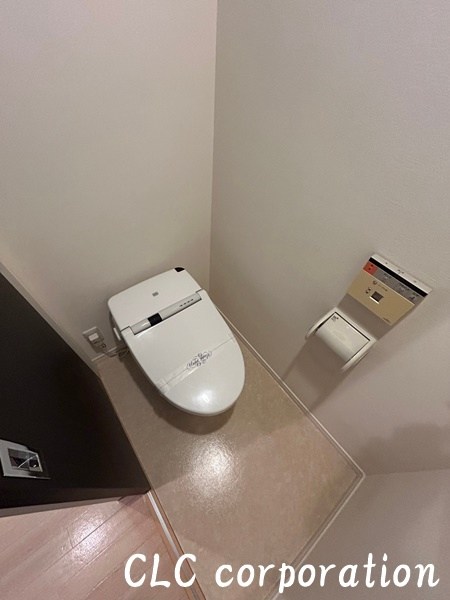 トイレ　※他号室写真