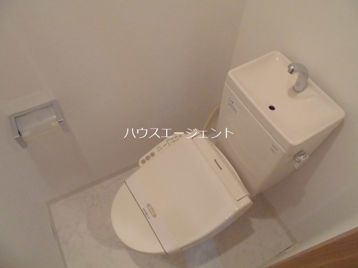 トイレ　温水洗浄暖房便座で快適～