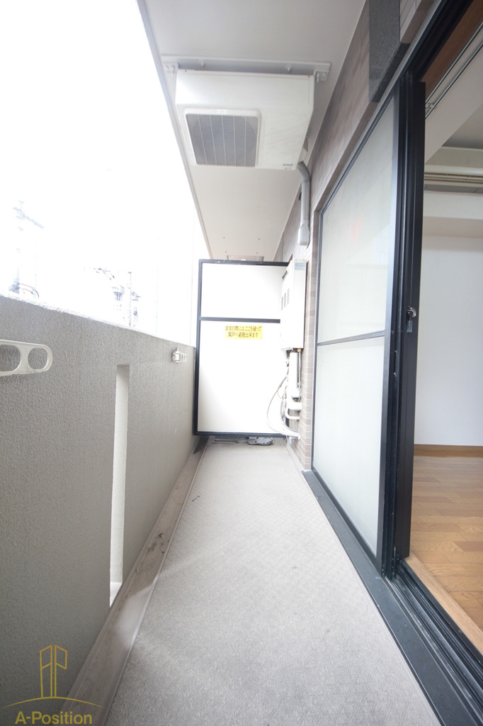 バルコニー　TATディナスティ西本町
